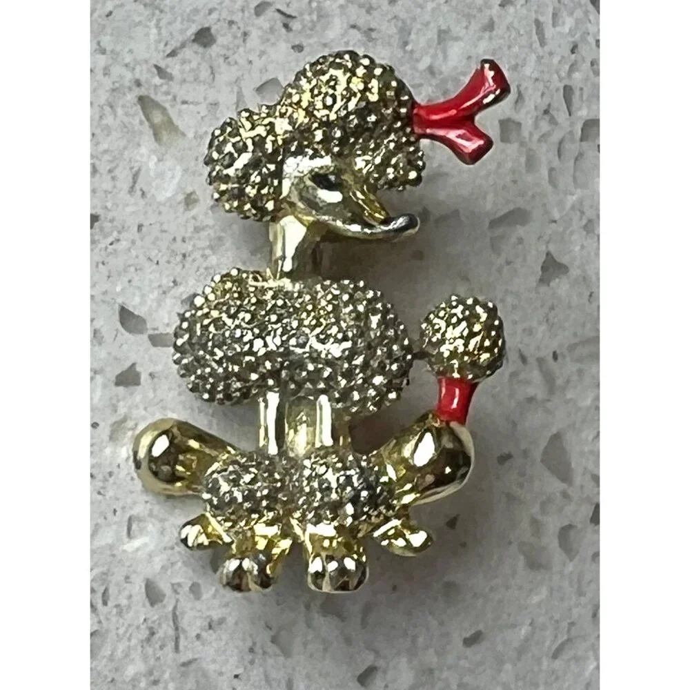 Gold-Tone Poodle Brooch Enamel Red Bow & Accents Textured Pin MCM Vintage - Picture 2 of 7